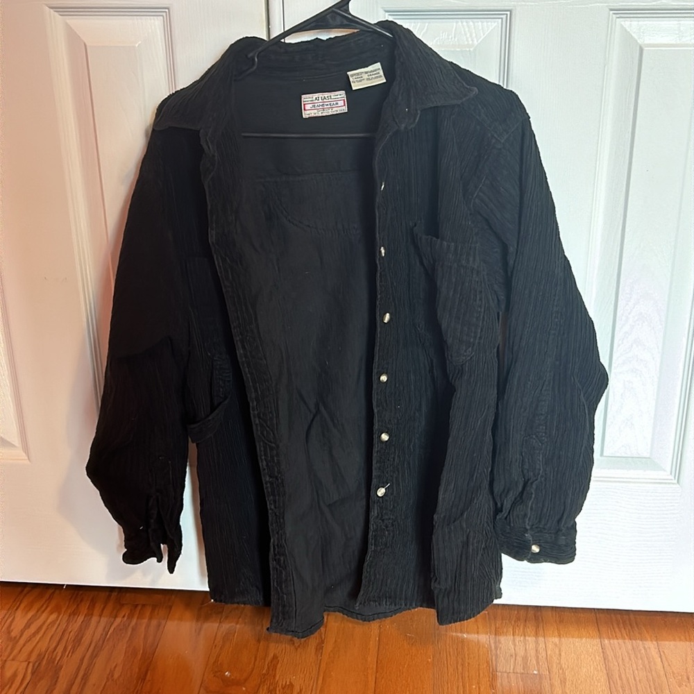 At Last Jeanswear Women’s Black Button Down Top L